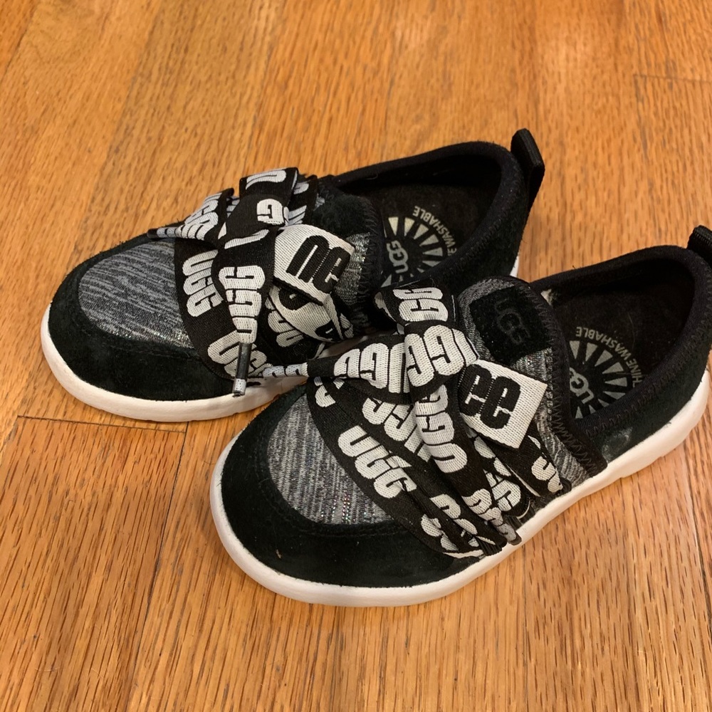 Ugg Black Sneakers for girls, size 8